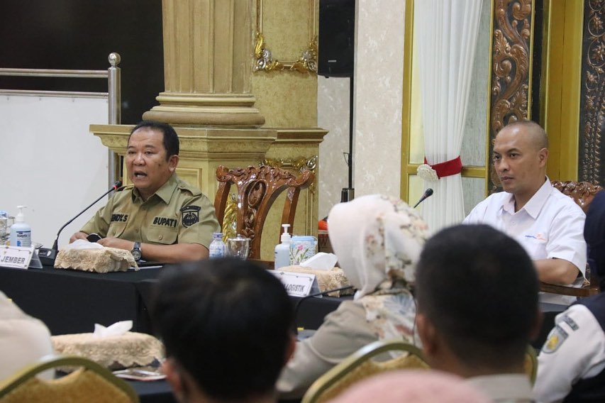 Bupati Jember Ajak PT Angkasa Pura dan Pengusaha Hidupkan Kembali Bandara Notohadinegoro