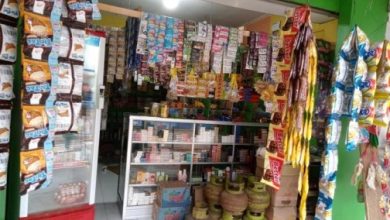Harga Rokok Naik, Pendapatan Warung Sembako Turun Drastis Harga Rokok Naik, Pendapatan Warung Sembako Turun Drastis