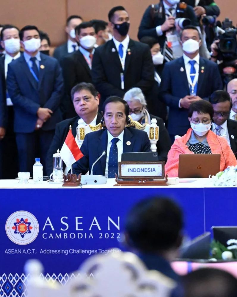 Jokowi Bertolak Ke Jepang Hadiri KTT Ke- 25 ASEAN