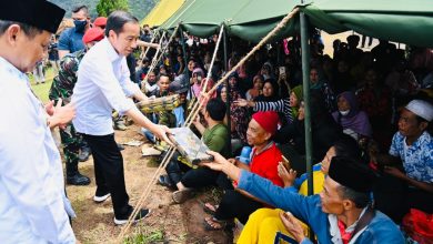 Presiden Jokowi Kembali Meninjau Lokasi Terdampak Gempa Cianjur