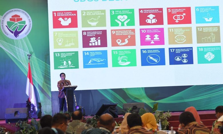 Menteri Desa PDT, dan Transmigrasi Abdul Halim Iskandar memberikan paparan SDGs Desa dalam forum hari Percepatan Pembangunan Daerah Tertinggal.