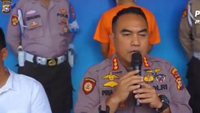 Polisi Ringkus Bandar Narkoba di Pekanbaru dan Sita Uang 3,2 Miliar Polisi Ringkus Bandar Narkoba di Pekanbaru dan Sita Uang 3,2 Miliar