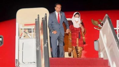 Terpleset di Tangga Pesawat Bali, Iriana Jokowi dalam Kondisi Baik Presiden Jokowi dan Iriana. Sumber IG @jokowi