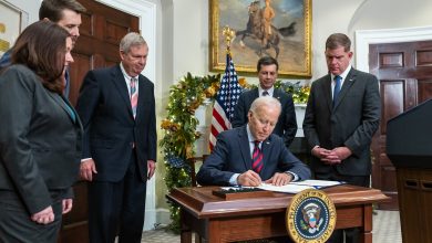 Joe Biden Tanda Tangani Undang-undang Kesetabilan Ekonomi