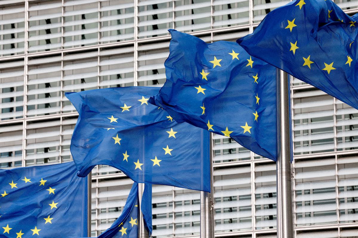 Bendera Uni Eropa di Markas Komisi Ini Eropa, Brussels, Belgia. Sumber Foto Reuters.com