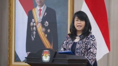 Kemenlu menyerahkan DP4 ke KPU. Sumber foto: Instagram KPU RI