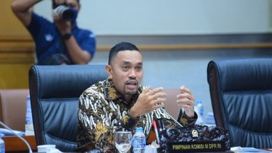 Ahmad Sahroni (Wakil Ketua Komisi III DPR RI).