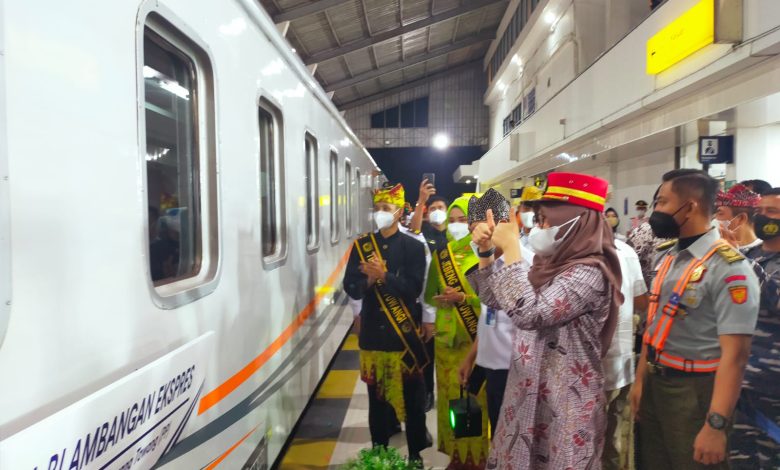 KAI Resmikan Blambangan Ekspres, Jalur Ketapang Semarang Tanpa Transit