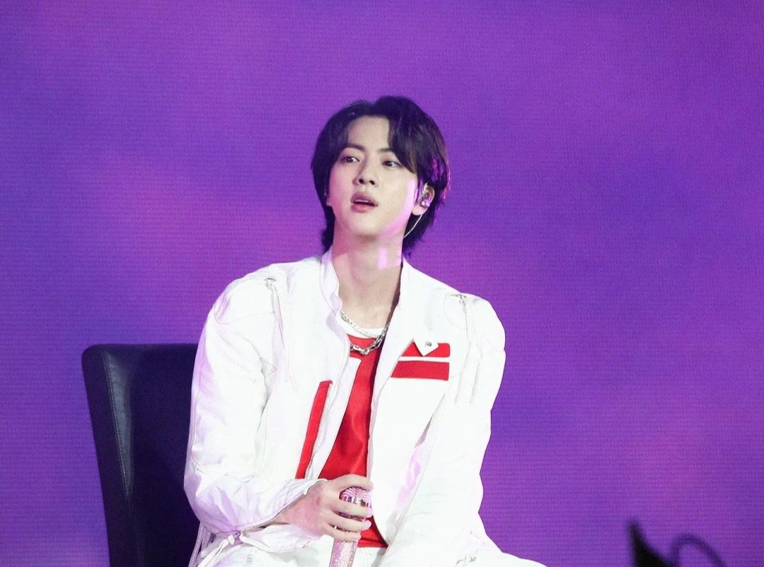 Jin BTS akan Jalani Wajib Militer, Big Hit Music Melarang Penggemar Datang