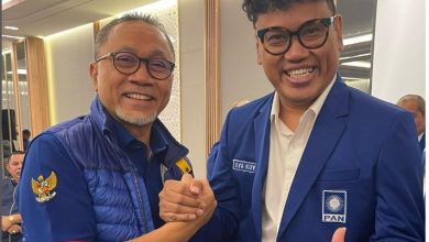 Foto Uya Kuya bersama Ketua umum PAN Zulkifli Hasan. Sumber Foto Instagram @king_uyakuya