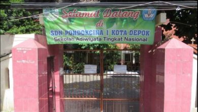 Gerbang masuk SDN Pondok Cina 1 Kota Depok