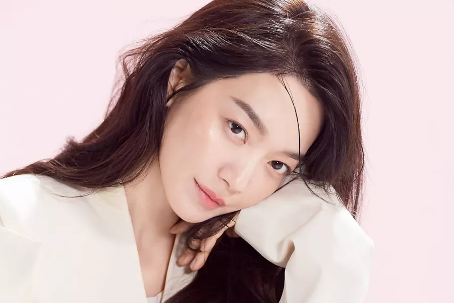 Shin Min Ah, Aktris Korea Selatan Sumber foto: website Soompi