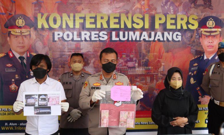 Konferensi Pers Polres Lumajang terhadap penyelundupan pupuk subsidi.