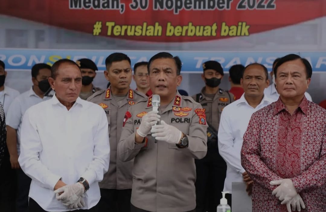 Kapolda Sumut saat memberikan pemaparan kasus penagkapan juragan judi online Apin BK. Sumber: IG @poldasumaterautara