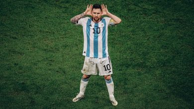 Lionel Messi selebrasi usai mencetak gol