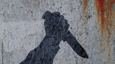 Suami di Lumajang Bacok Istrinya yang Sedang Hamil Lima Bulan Ilustrasi peristiwa pembunuhan dengan pembacokan.