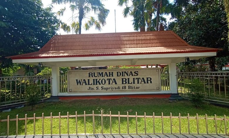 Wali Kota Blitar Kemalingan, Uang Rp 400 Juta dan Perhiasan Raib