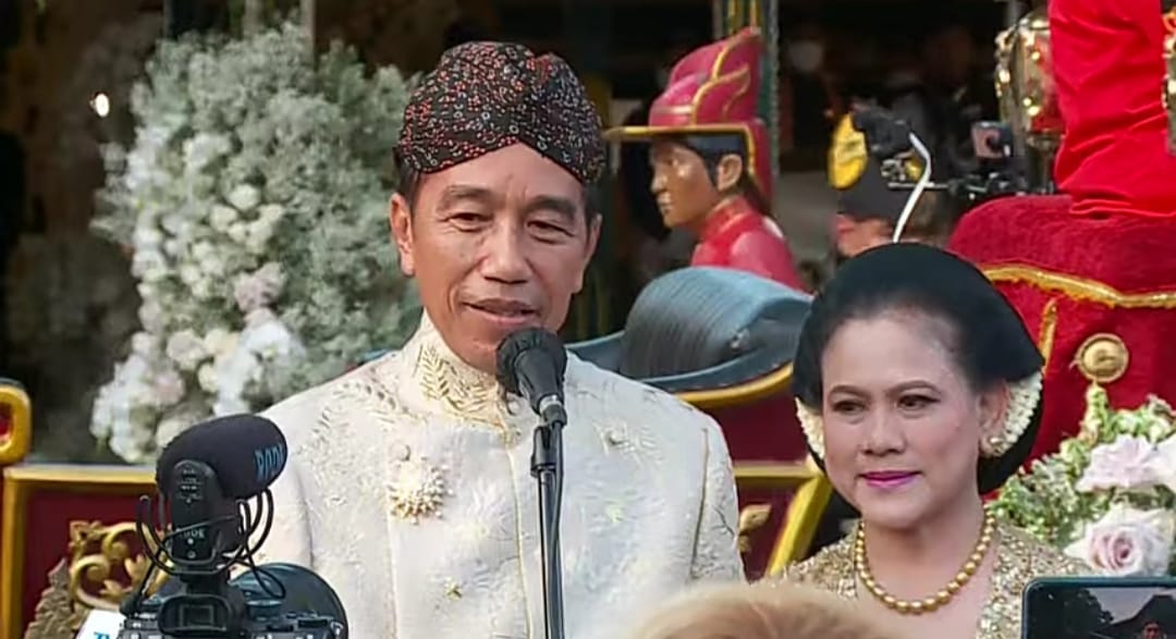 Kado Jokowi untuk Pernikahan Kaesang dan Erina Gudono