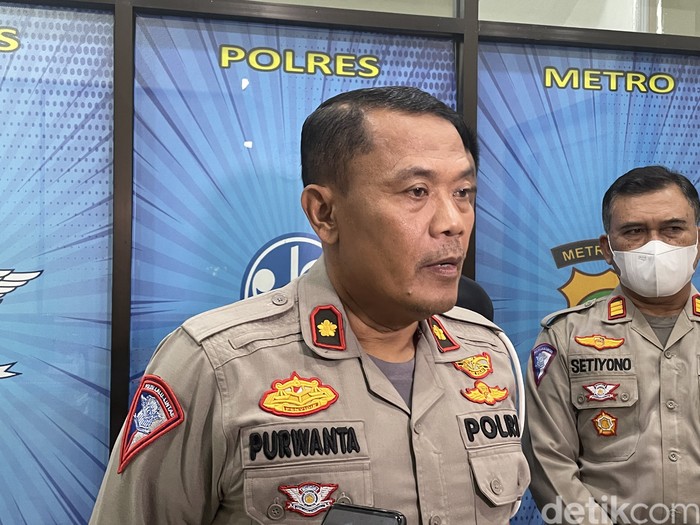 Kompol Purwanta (Satlantas Polres Metro Jakarta Pusat) saat memberikan keterangan.