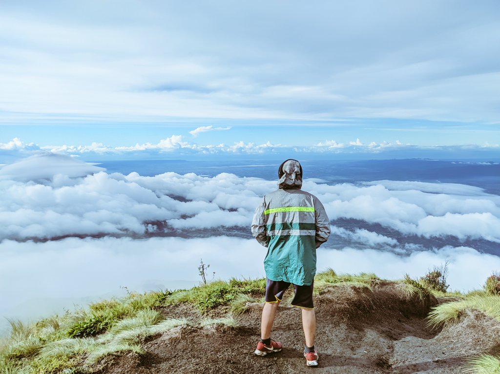 Anak Kecil Diizinkan Mendaki di Merbabu, Ini Syaratnya