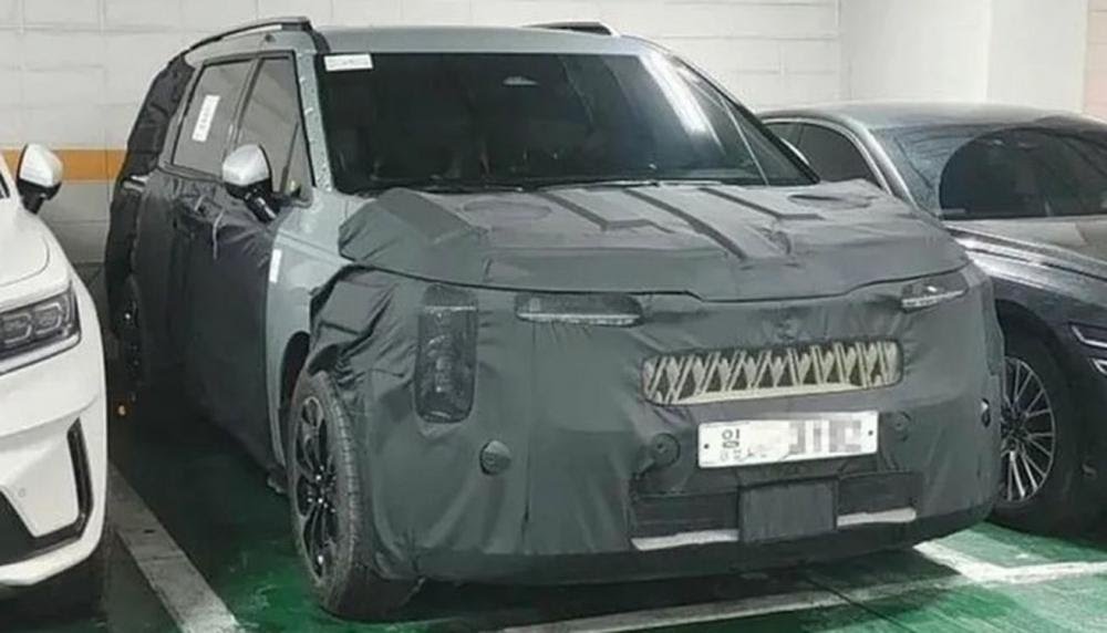 Spyshot mobil Carnival Hybrid. Sumber foto: Istimewa