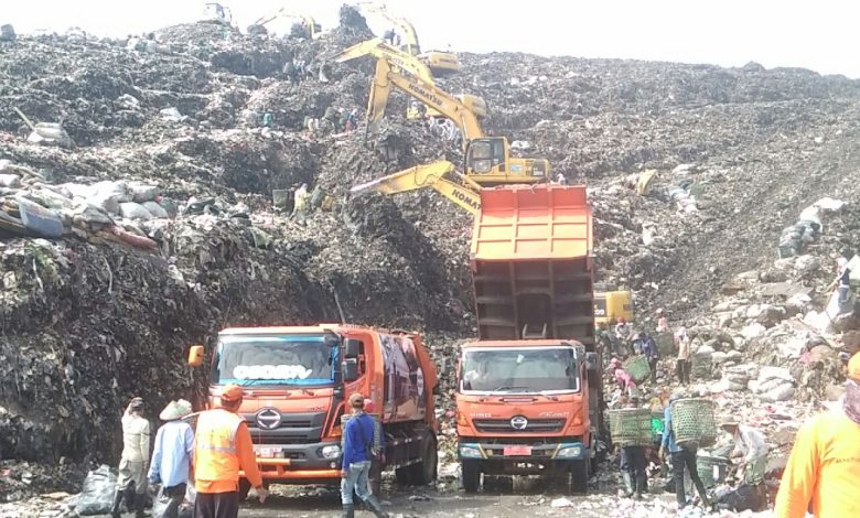 Imbas Perayaan Tahun Baru Di Jakarta Barat, 12,8 Ton Sampah Terkumpul ...