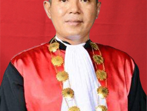 Hakim Wahyi Iman Santoso saat memimpin persidangan. Sumber foto: pn-jakartaselatan.go.id