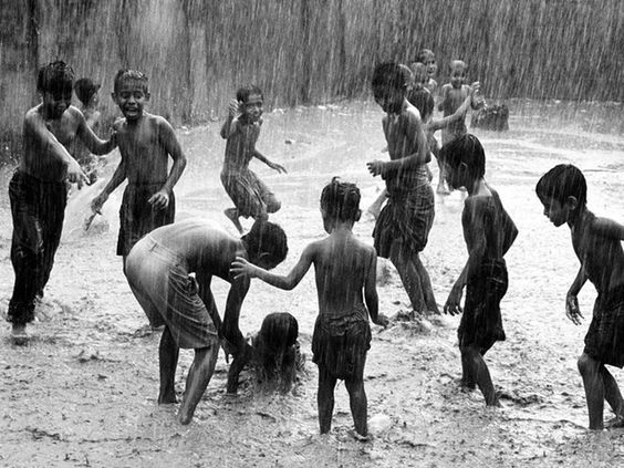 Bikin Kangen, Permainan ini Warnai Masa Kecil Anak 90-an saat Hujan