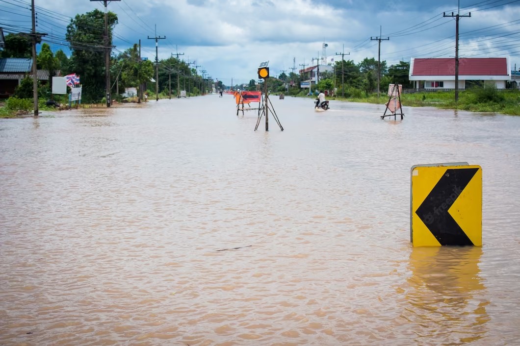 Ilustrasi Banjir. Sumber Foto: Freepik.