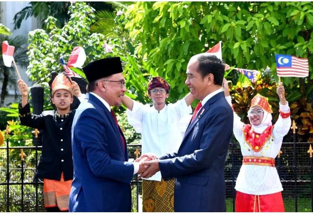 Jokowi Bersama PM Dato Sri Anwar Ibrahim.