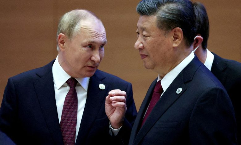 Keterangan Foto: Vladimir Putin (Presiden Rusia) dan Xi Jinping (Presiden China). Sumber Foto: Twitter @PopescuCo