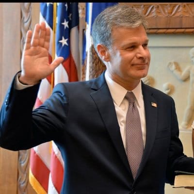 Keterangan Foto: Christopher Wray (Direktur Federal Bureau of Investigation) Sumber Foto: Twitter @FBIDirectorWray