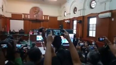 Sidang Pengadilan Negri Surabaya. Sumber Foto: Tangkapan Layar Twitter @YLBHI