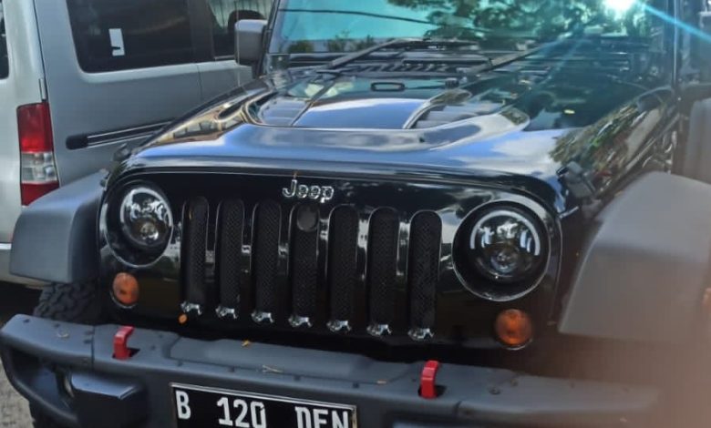 Mobil Jeep Rubicon Pelaku Penganiayaan Mario Dandy, Sumber Foto: Twitter/@GunRomli