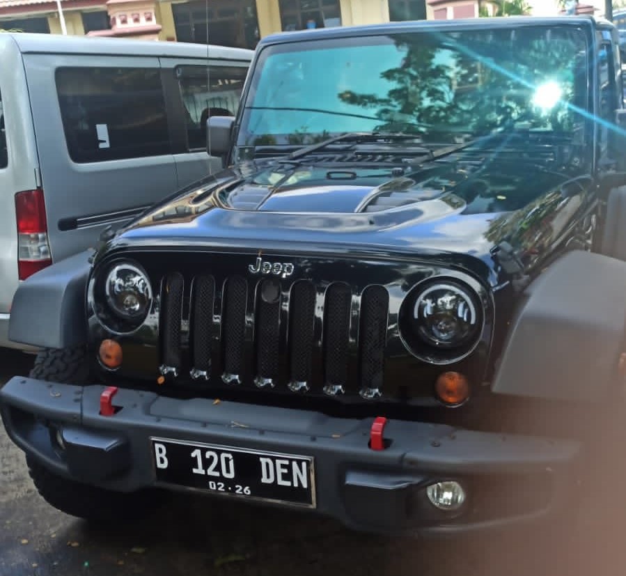 Mobil Jeep Rubicon Pelaku Penganiayaan Mario Dandy, Sumber Foto: Twitter/@GunRomli