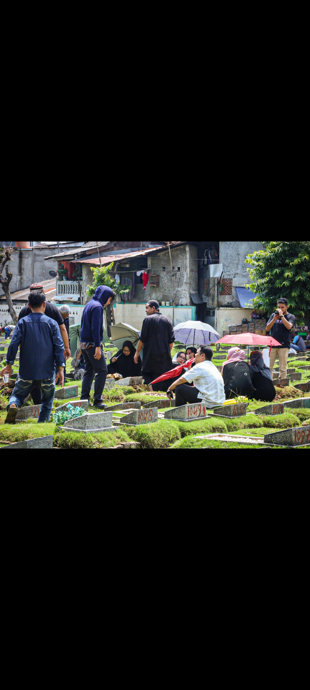 Tata Cara Ziarah Kubur, Doa dan Hukumnya