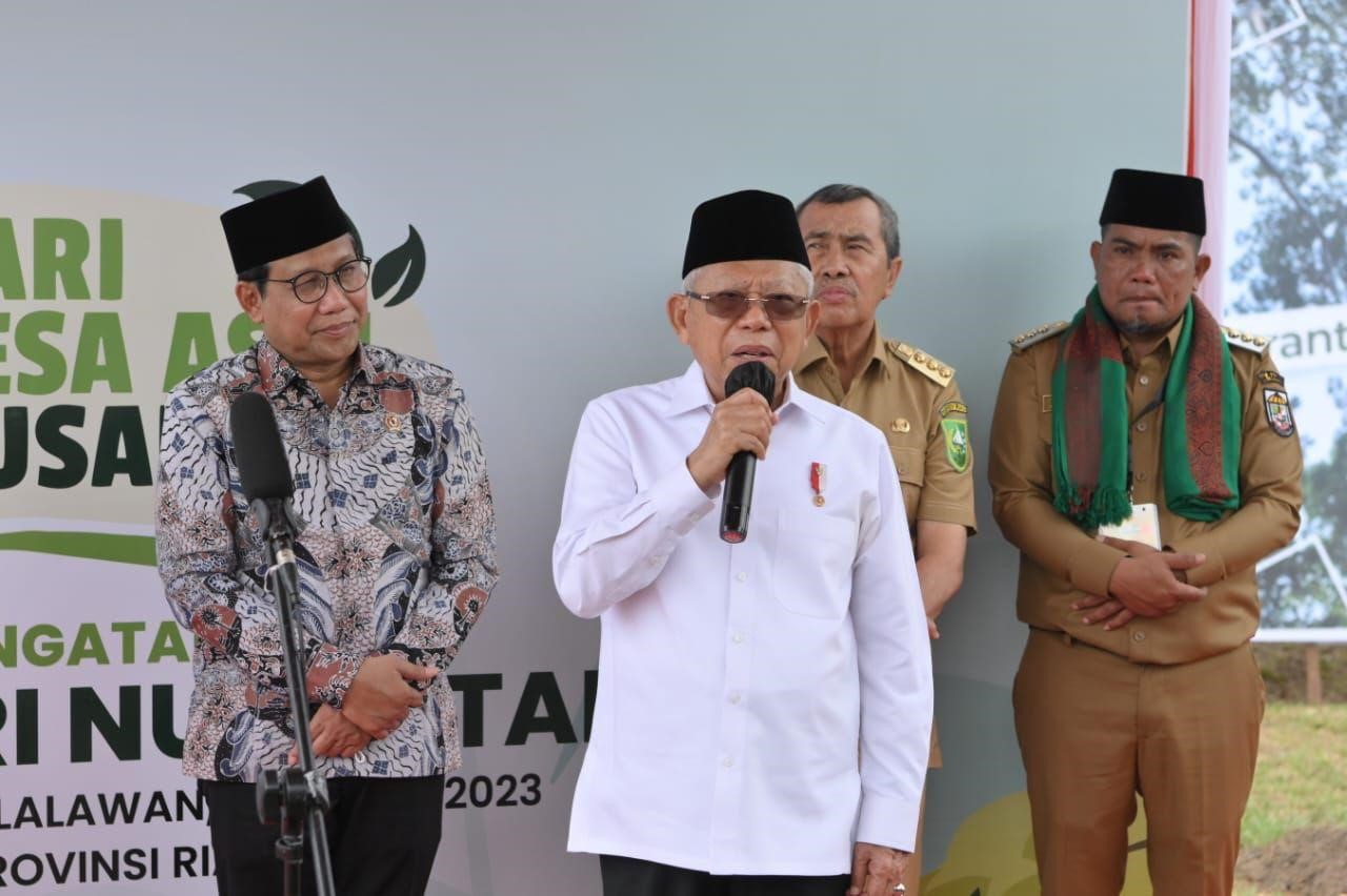 Ma'ruf Amin dan Abdul Halim Iskandar (Wapres dan Mendes PDTT)