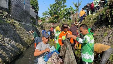 Cak Thoriq Ajak Masyarakat Lumajang Jaga Kebersihan Sungai Bersama