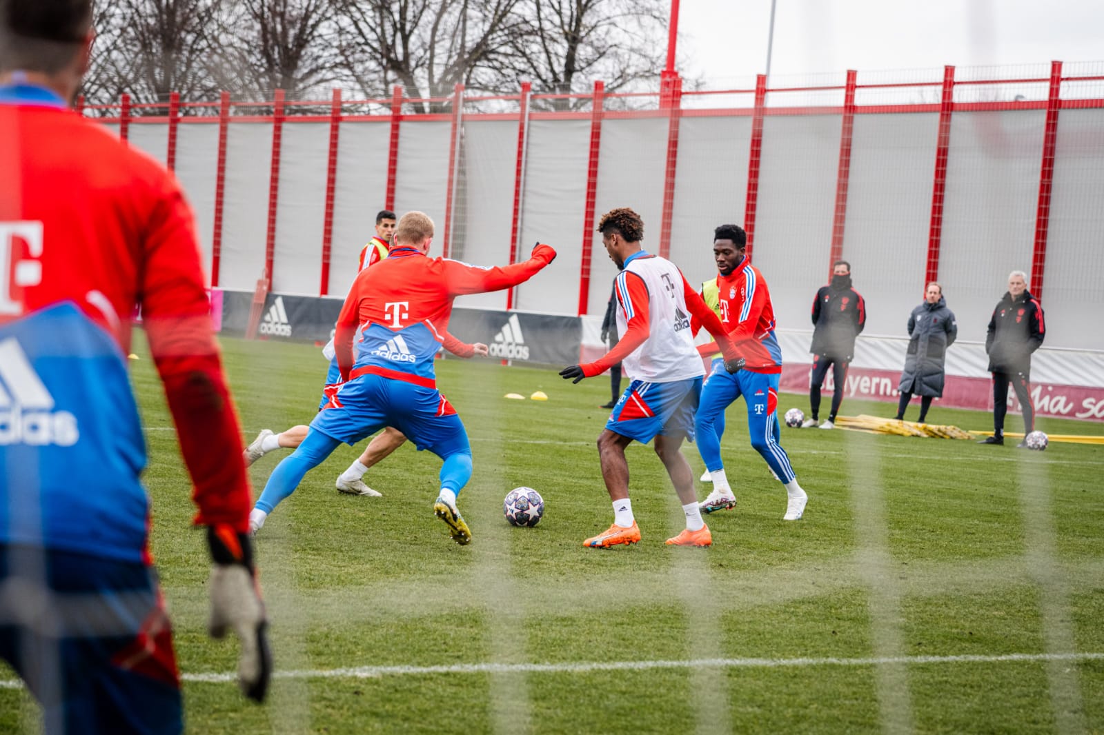 Latihan tim Bavarians, Sumber foto: Twitter @FCbayernEn