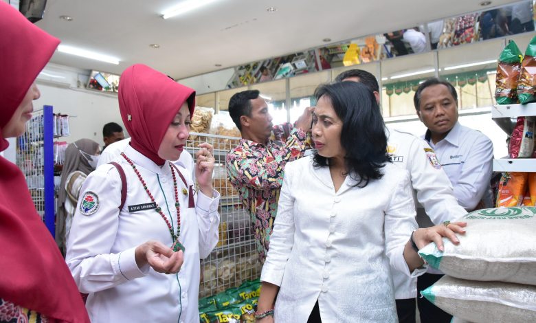 Bintang Puspayoga (Menteri PPPA) dan Aisyah Gamawati (Kemendes PDTT)