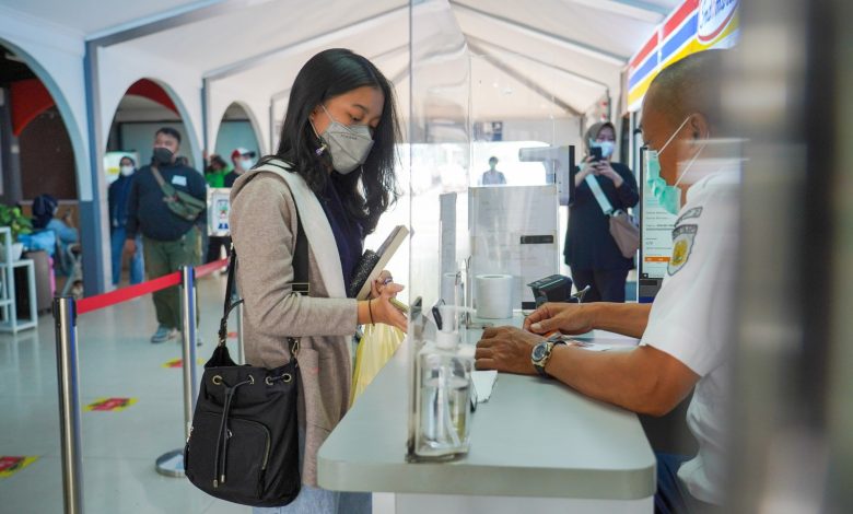 proses validasi dokumen kesehatan pelanggan KAI. Sumber foto: kai.id