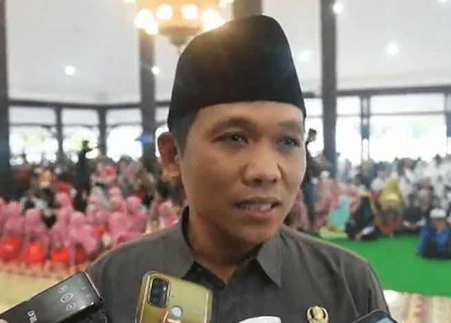 Dukung Toleransi Beragama, Cak Thoriq Bangun Masjid dan Gereja Berdampingan