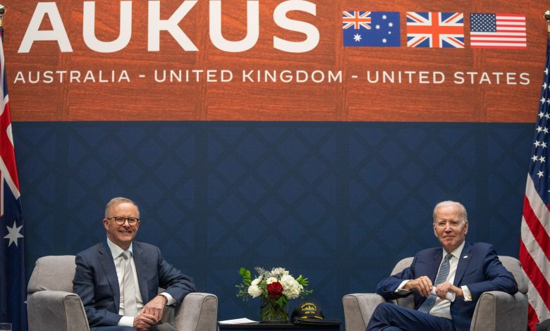 Anthony Albanese (PM Australia), dan Joe Biden (Presiden AS) ketika pertemuan. Sumber Foto: Twitter AlboMP