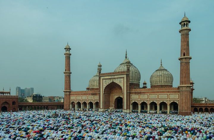 Hukum Melaksanakan Shalat Idul Fitri