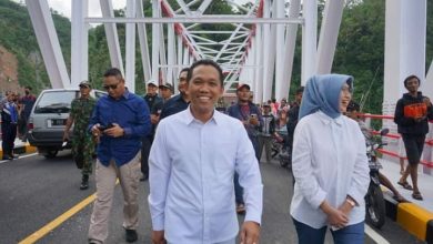 Cak Thoriq Tinjau Uji Coba Jembatan Gladak Perak Pasca Rampung Dibangun
