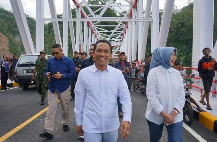 Cak Thoriq Tinjau Uji Coba Jembatan Gladak Perak Pasca Rampung Dibangun