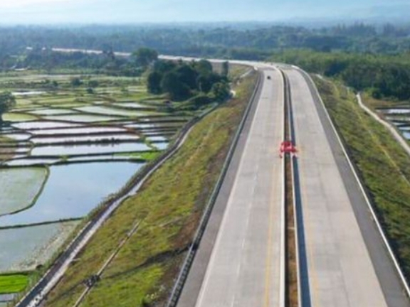 Jalan Tol. Sumber Foto: Instagram @hutamakarya