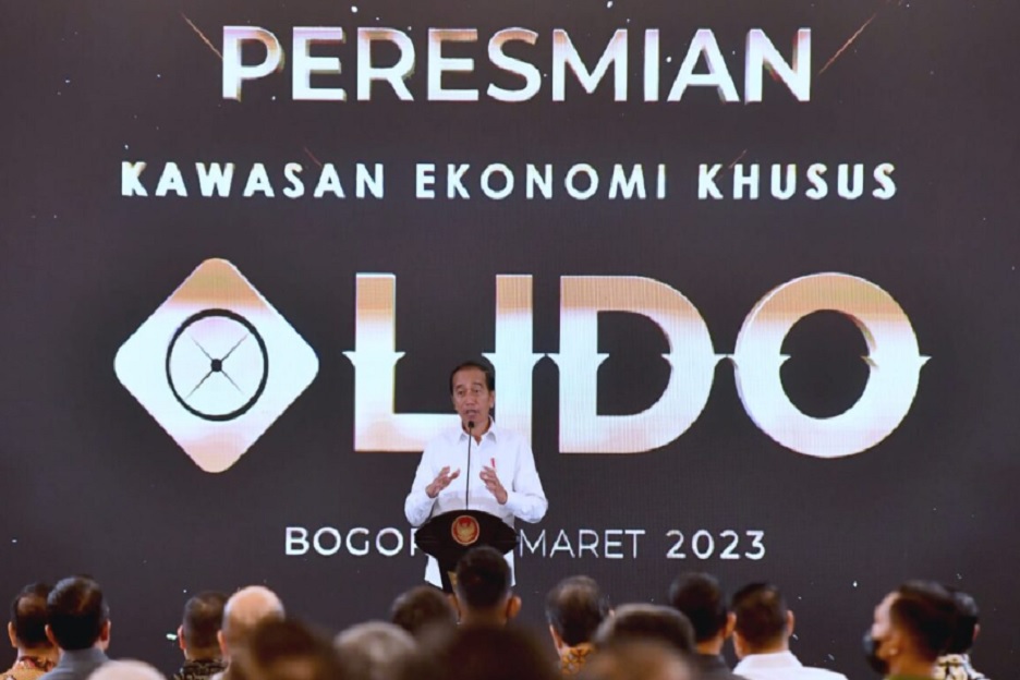 Joko Widodo (Presiden RI) resmikan kawasan ekonomi khusus. Sumber foto: BPMI Setpres/Rusman