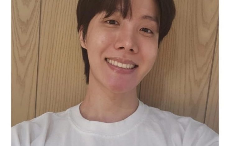 Keterangan Foto: Salah Satu member Boy Group BTS, J-Hope. Sumber Foto: Weverse