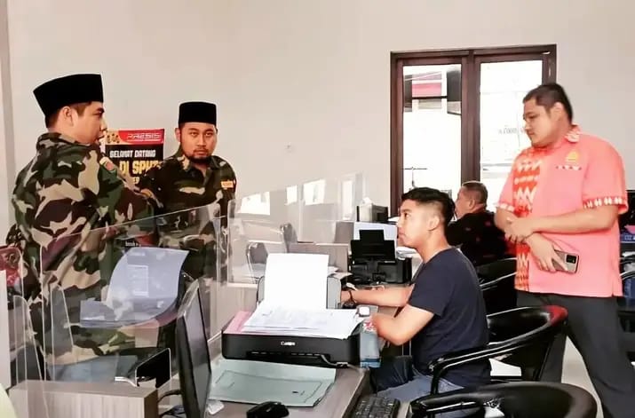 Kadernya Dikeroyok Banser Gp Ansor Jember Geruduk Mapolres Deras